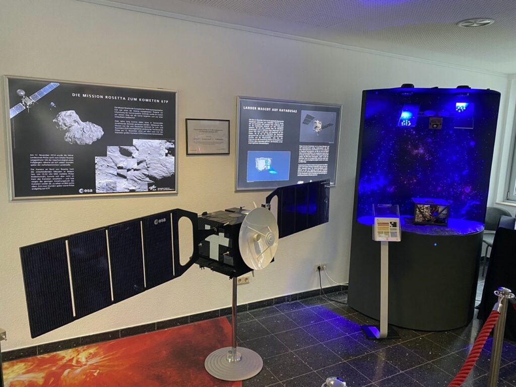 ドイツ航空宇宙局内の惑星探査機器の展示